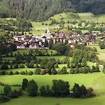 Grossvenediger Apartman Virgen